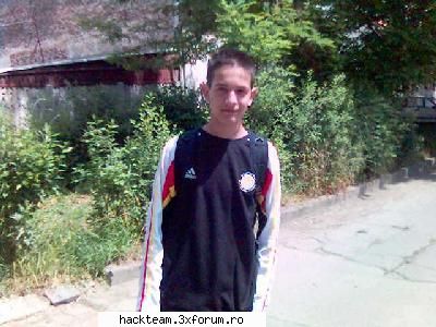 cv-ul lui =x=- zis si ackeru si : onet ciprian ioan
: varsta  : 16 ani
 : nascut: 12 martie 1990